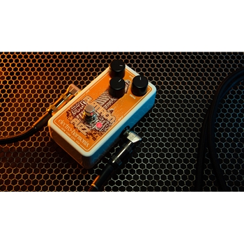 Electro-Harmonix Flatiron Fuzz